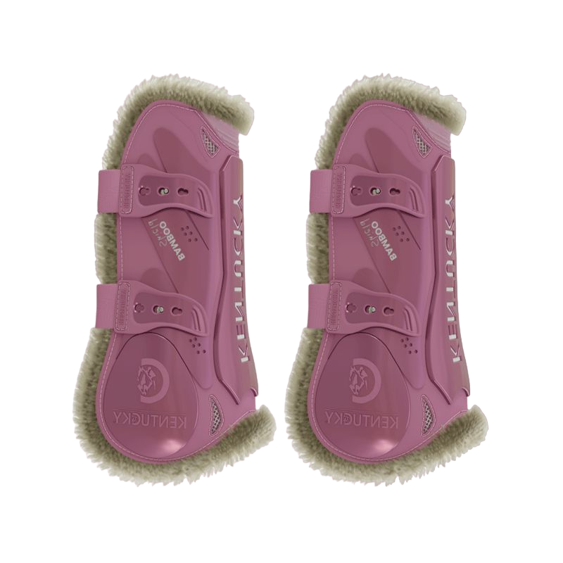 Bouteille Ouverte Avec étiquette Coeur De Potion D'amour Et Fumée Rose Bouteille Ouverte Avec étiquette Coeur De Potion D'amour Et Fumée Rose