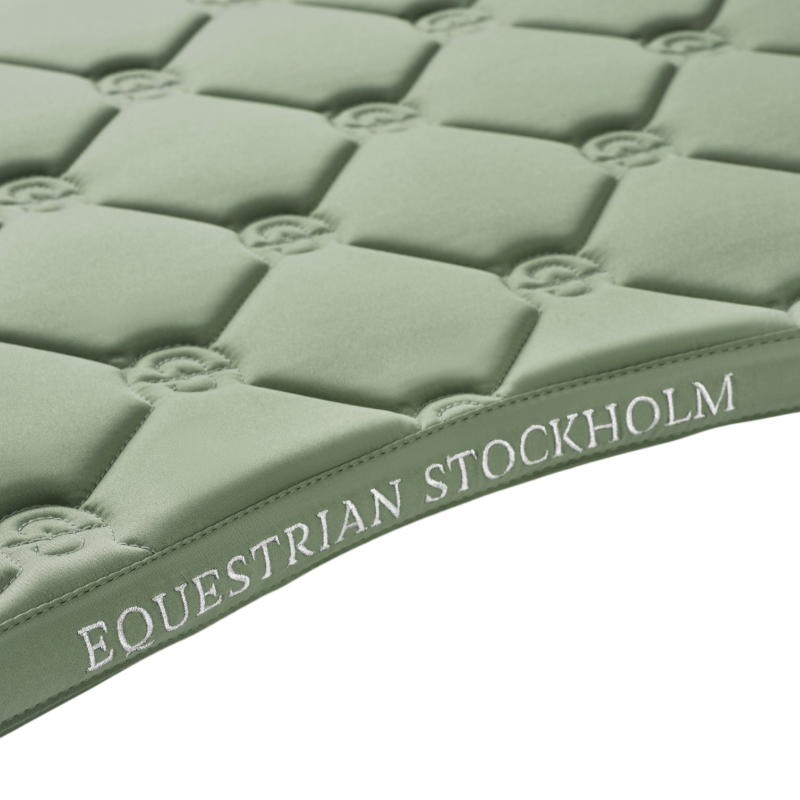 Equestrian Stockholm - Dressuurpad Pastel pistachio white | - Ohlala