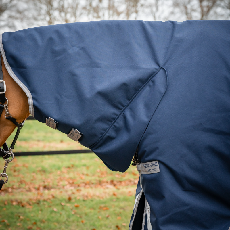 Horseware - Couverture d'extérieur Amigo Bravo Integrated Turnout marine/ titanium grey/ argent 250g | - Ohlala