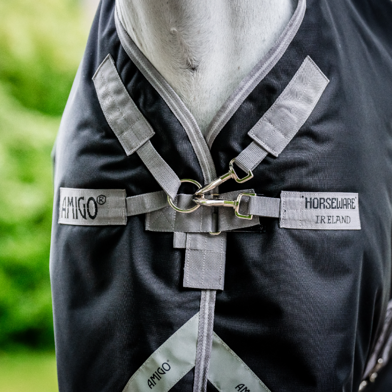 Horseware - Couverture d'extérieur Amigo Bravo Plus Turnout noir/ titanium grey/ argent 100g | - Ohlala