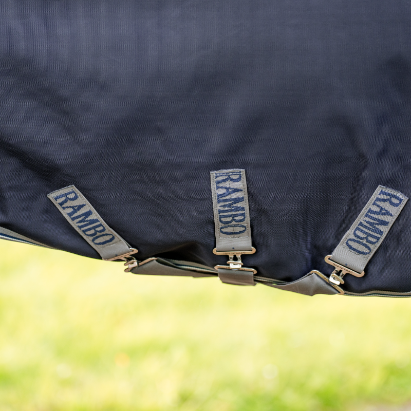 Horseware - Couverture d'extérieur Rambo Turnout VL marine/ thunderstorm gris/ argent 250g | - Ohlala