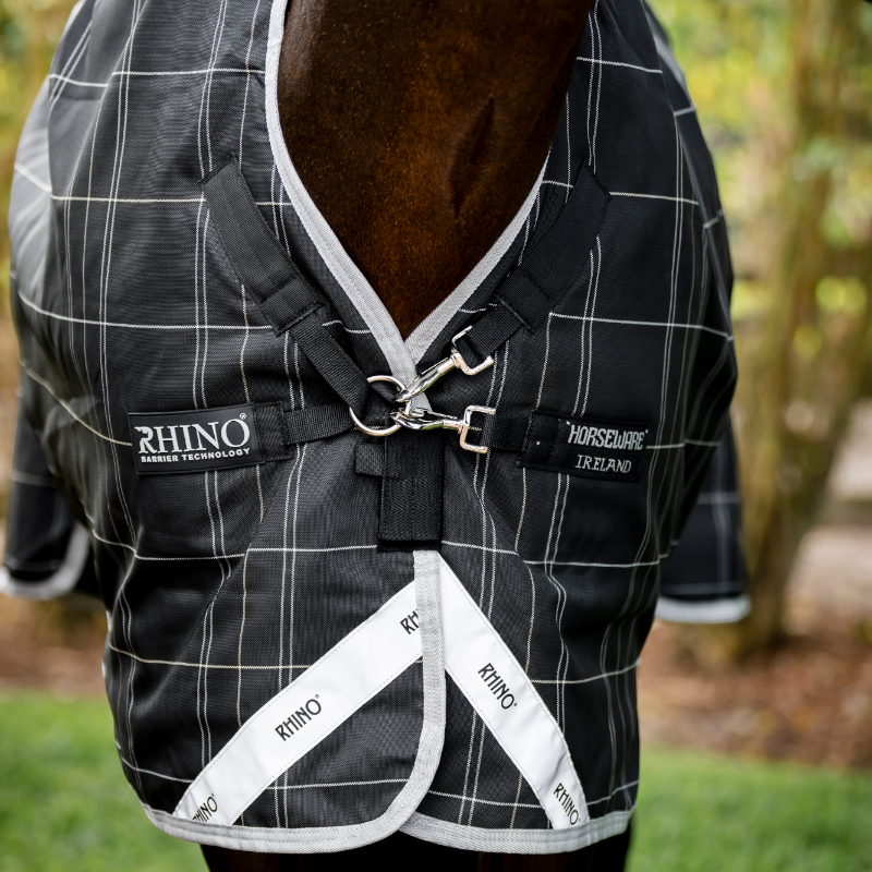 Horseware - Couverture d'extérieur Rhino Wug Turnout noir/ gris/ blanc à carreaux 0g | - Ohlala