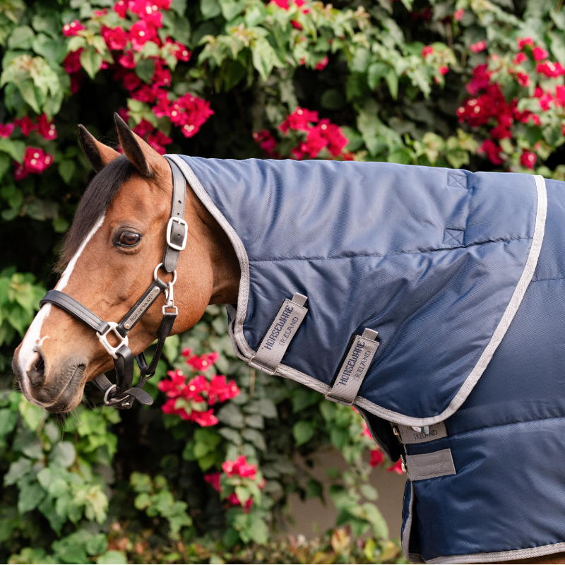 Horseware - Couverture de box Amigo Ripstop Insulator Plus Pony Stable marine/ titanium grey 200g