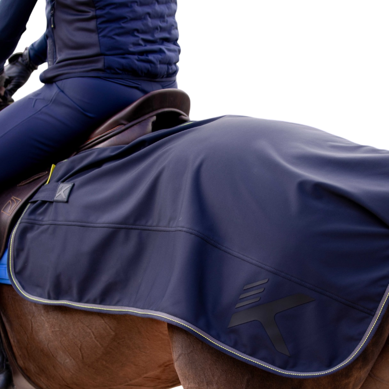 K By Equithème - Couvre-reins carré softshell K-EROS marine