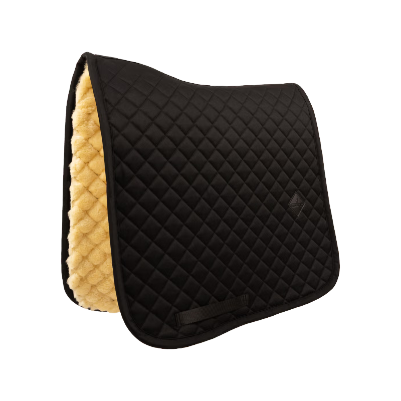 Kentucky Horsewear - Tapis de dressage Diamond doublé mouton synthétique noir