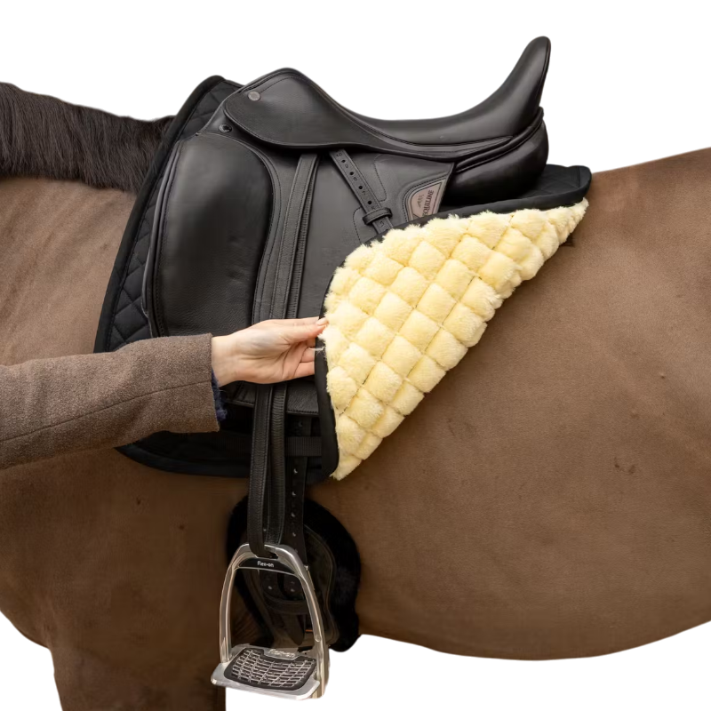 Kentucky Horsewear - Tapis de dressage Diamond doublé mouton synthétique noir
