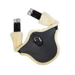Kentucky Horsewear - Anatomische singel met schapenvacht flap zwart | - Ohlala