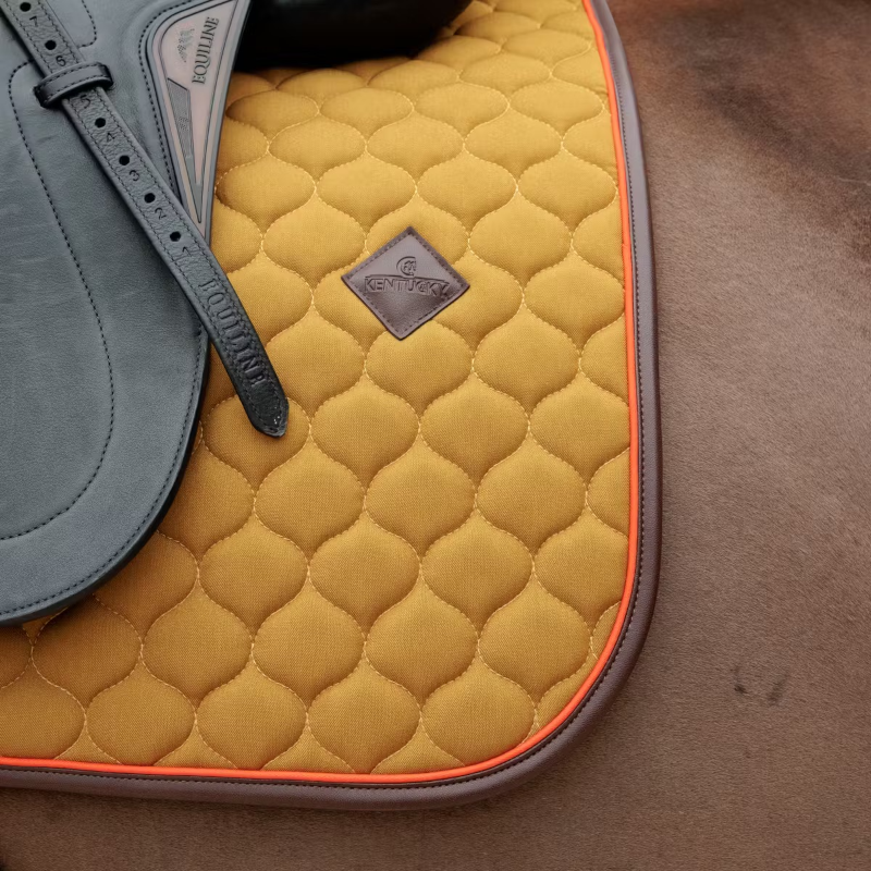 Kentucky Horsewear - Tapis de dressage Onion Quilt Leather Neon kaki | - Ohlala