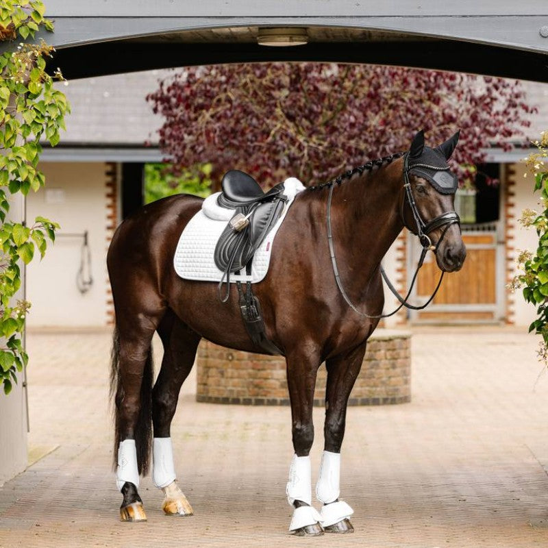 Lemieux - Tapis de dressage Square Suede Close Contact blanc | - Ohlala