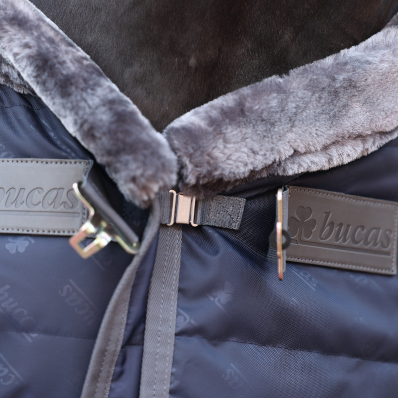 Bucas - Couverture d'écurie Show-line SF 150 marine/ gris 150g