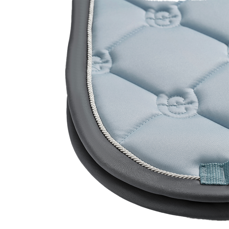 Equestrian Stockholm - Tapis de dressage Pastel ice blue | - Ohlala