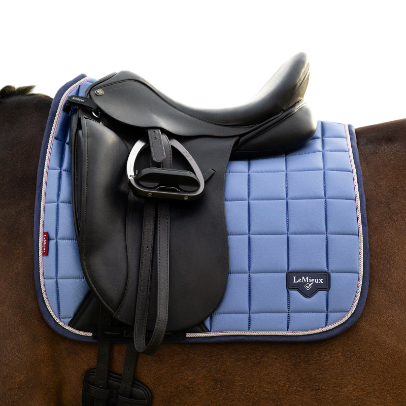LeMieux - Tapis de dressage Loire Classic powder blue | - Ohlala