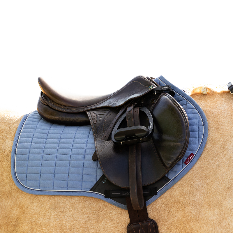 LeMieux - Tapis de selle Suede Close Contact powder blue | - Ohlala