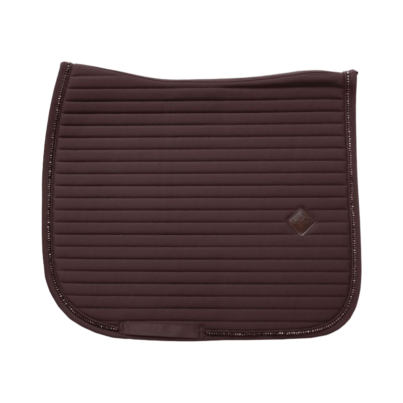 Tapis de selle de dressage Amiko, marron chocolat Tapis de selle de dressage Amiko, marron chocolat