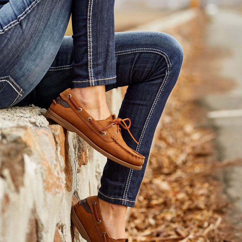 Ariat - Chaussures bateau femme Antigua walnut