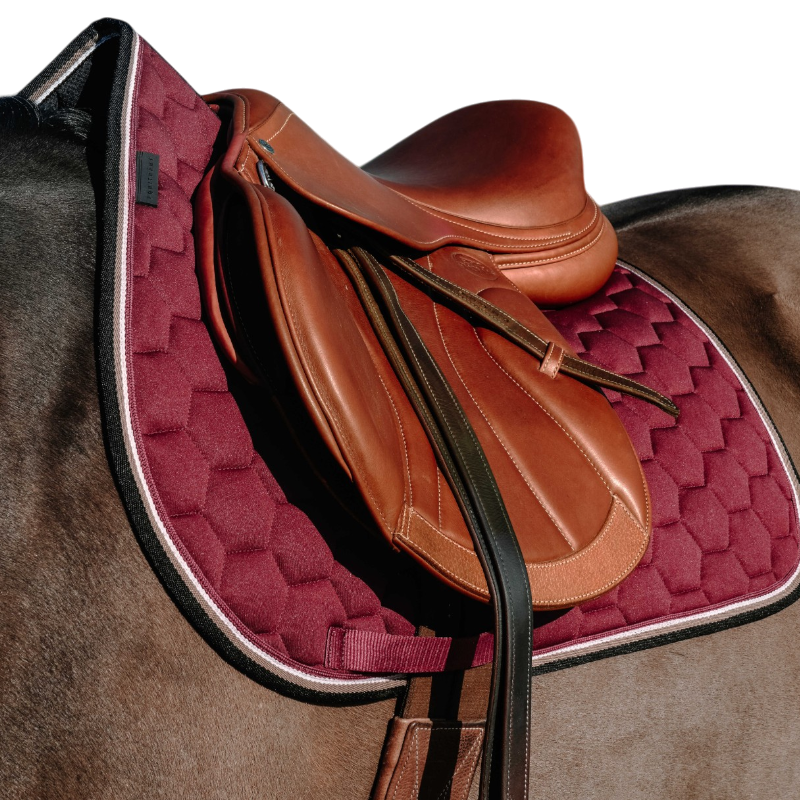 Equithème - Tapis de selle Coco bordeaux