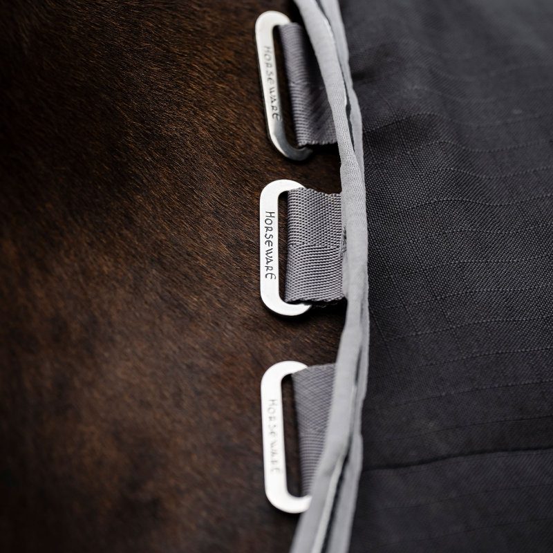 Horseware - Couverture de box Rambo noir/ thunderstorm grey/ argent 200g