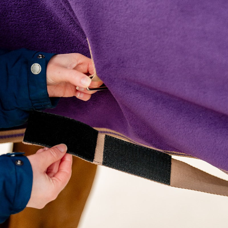 Horseware - Couverture polaire Amigo Fleece Cooler winterberry et taupe | - Ohlala