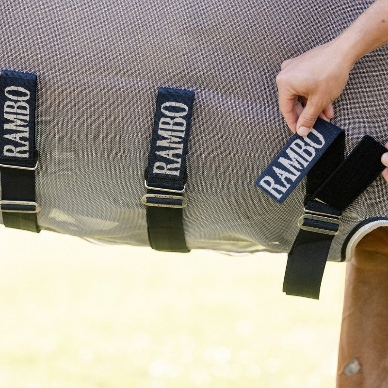 Horseware - Couverture anti-mouches Rambo Protector Fieldsafe argent/ marine/ blanc/ beige