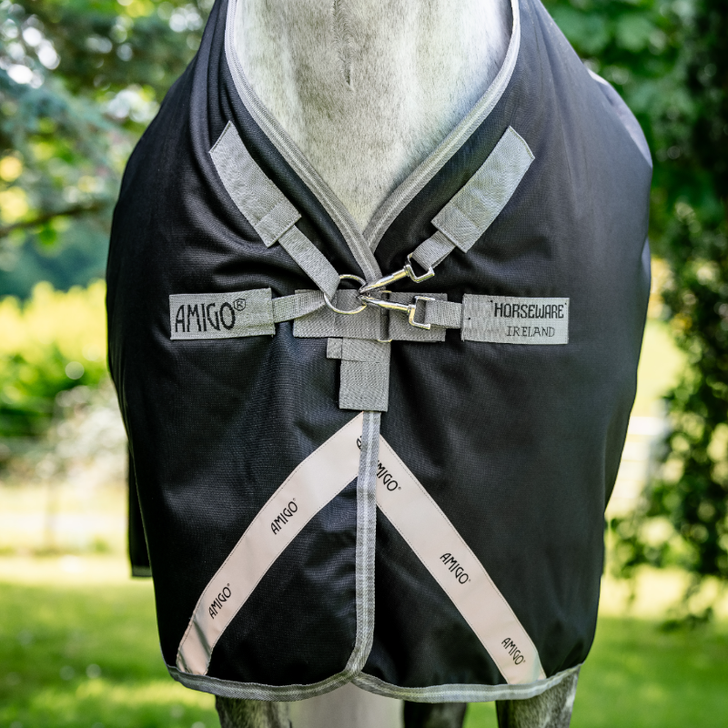 Horseware - Couverture d'extérieur Amigo Bravo Plus Turnout noir/ titanium grey/ argent 50g | - Ohlala
