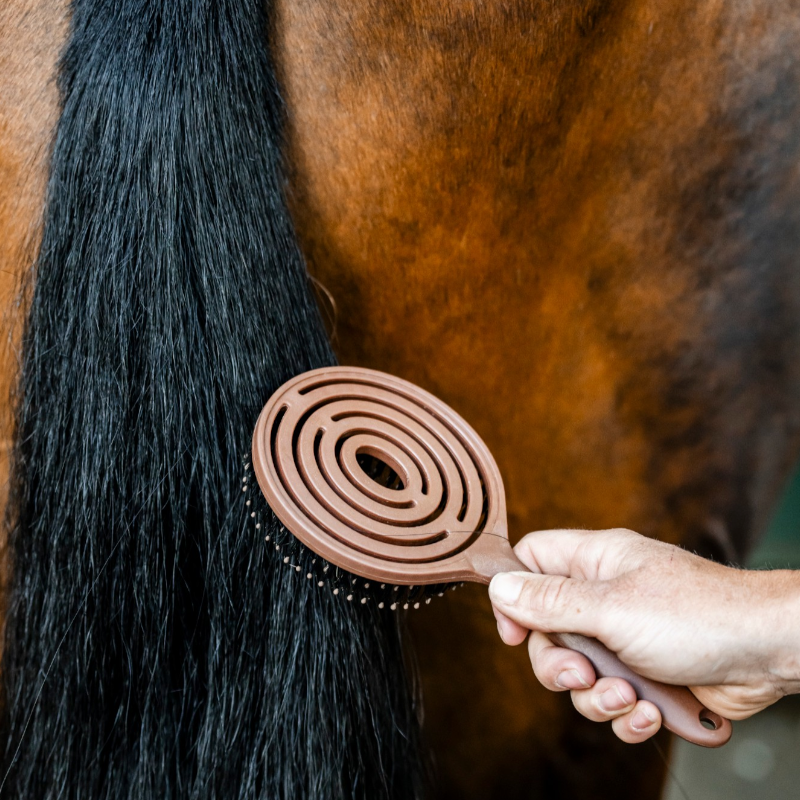 Horseware - Brosse à crins Mane wood effect | - Ohlala