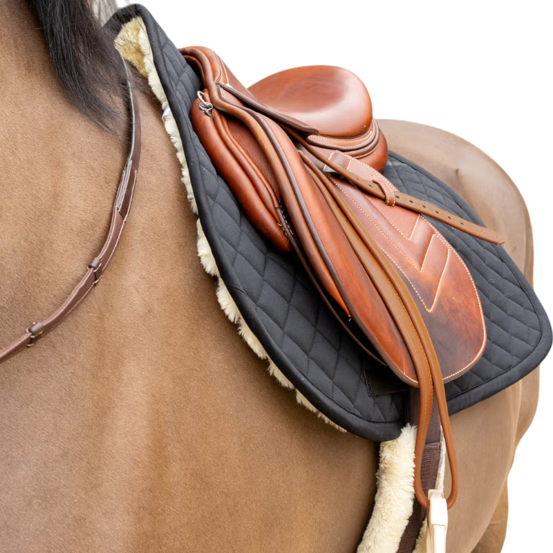 Kentucky Horsewear - Tapis de selle Diamond doublé mouton synthétique noir