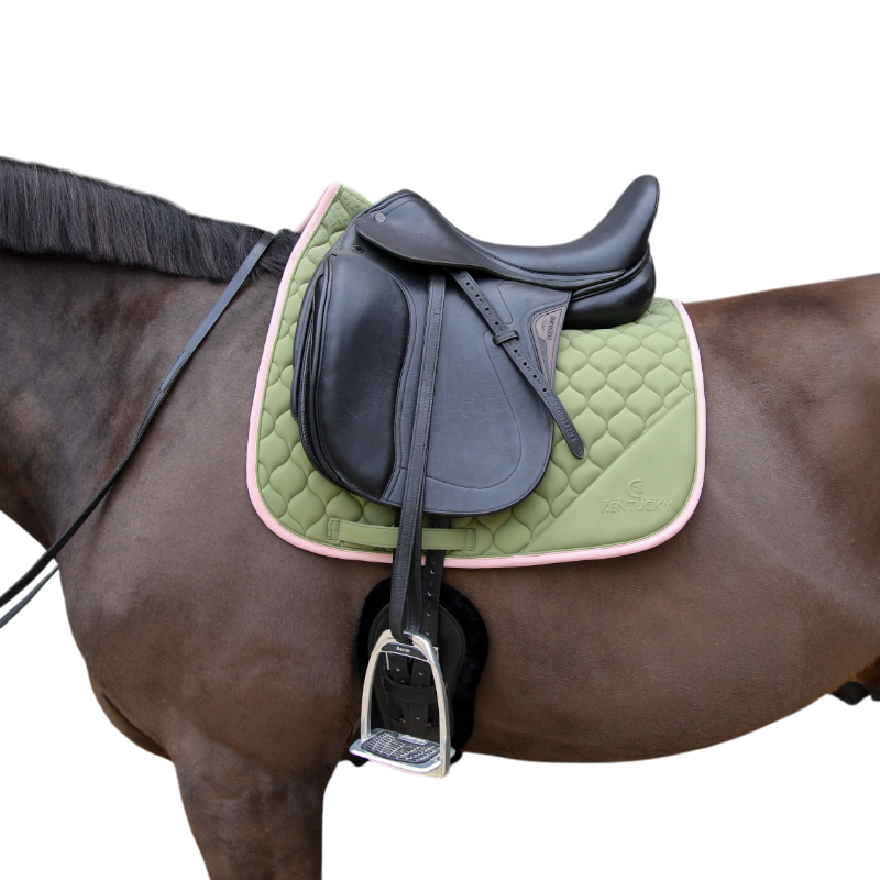 Kentucky Horsewear - Tapis de dressage Softshell Onion Quilt kaki/ vieux rose