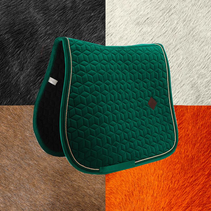 Kentucky Horsewear - Tapis de selle Velvet Jumping Vert Foncé | - Ohlala