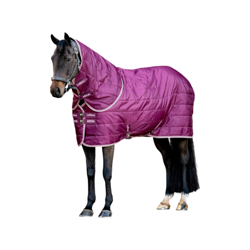 LeMieux - Couverture de box Arika Stable-Tek avec couvre-cou blackberry 100g