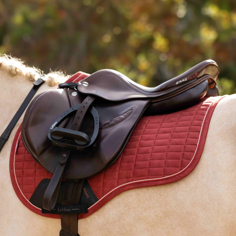 LeMieux - Tapis de selle GP Suede Square russet