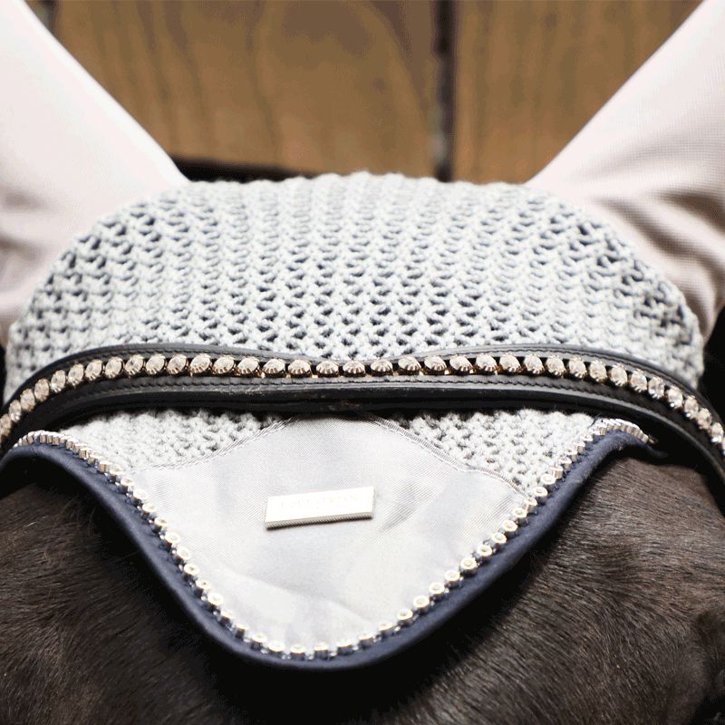 Equestrian Stockholm - Bonnet pour cheval Crystal Grey | - Ohlala