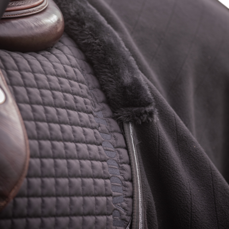 Paddock Sports - Couvre-reins polaire Diagonal noir