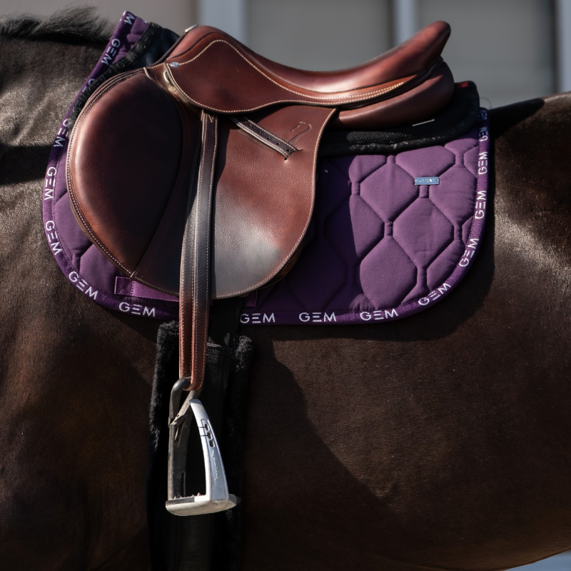GEM - Tapis de selle Love prune