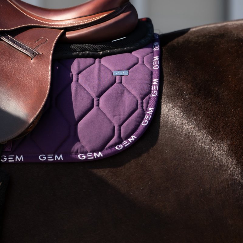 GEM - Tapis de selle Love prune