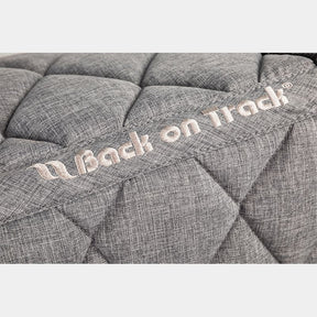 Back On Track - Tapis de dressage Haze Collection gris | - Ohlala