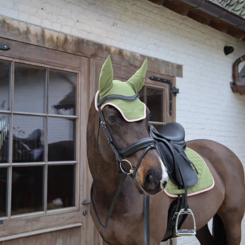 Kentucky Horsewear - Bonnet pour chevaux anti-bruits softshell kaki/ vieux rose