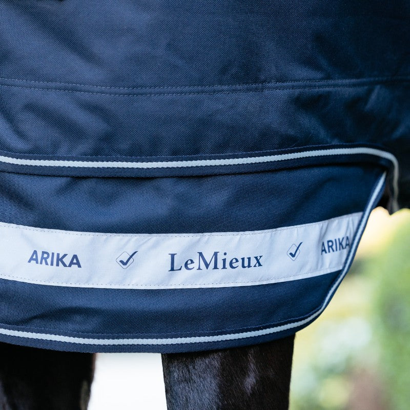 LeMieux - Couverture Arika Storm-Tek marine 100g | - Ohlala
