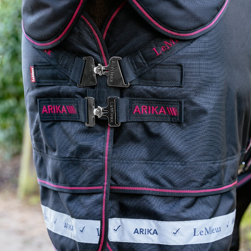 LeMieux - Couverture Arika Storm-Tek noir 350g | - Ohlala