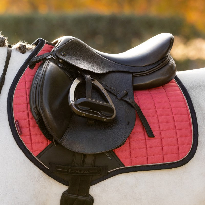 Lemieux - Tapis de selle Square en suédine cranberry