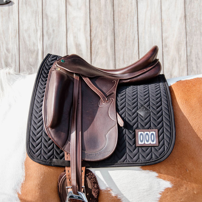 Kentucky Horsewear - Tapis de dressage fishbone noir | - Ohlala