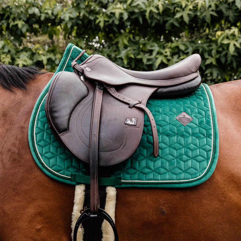 Kentucky Horsewear - Tapis de selle Velvet Jumping Vert Foncé | - Ohlala