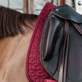 Kentucky Horsewear - Tapis de dressage Basic bordeaux | - Ohlala